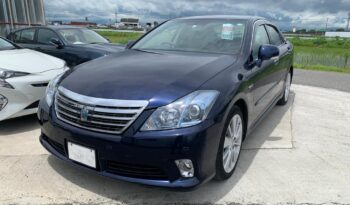 2010 Toyota Crown Hybrid – Blue – 120,361 KM full