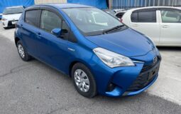 Toyota Vitz/Yaris (Hybrid) – Blue – 2018