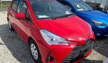 Toyota Vitz/Yaris (Hybrid) – Red – 2017 full