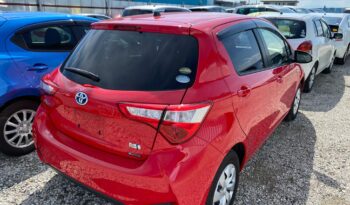 Toyota Vitz/Yaris (Hybrid) – Red – 2017 full