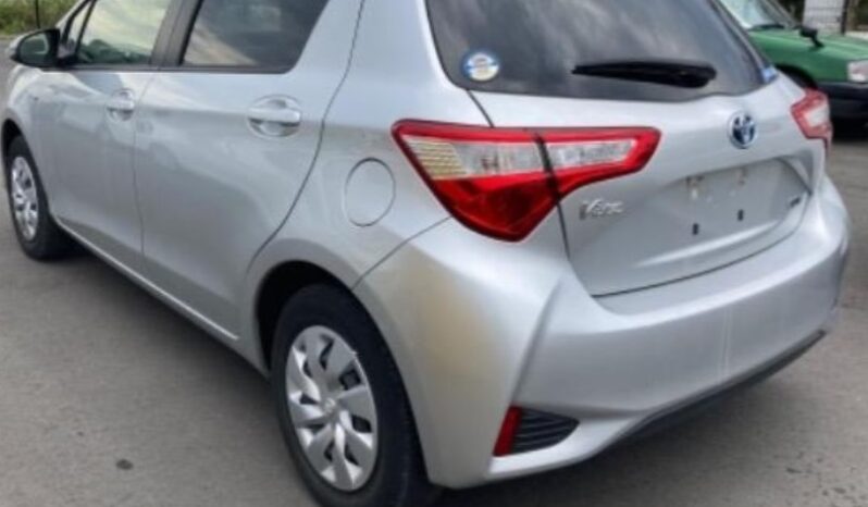 2017 Toyota Vitz – Silver – 41,000 KM full