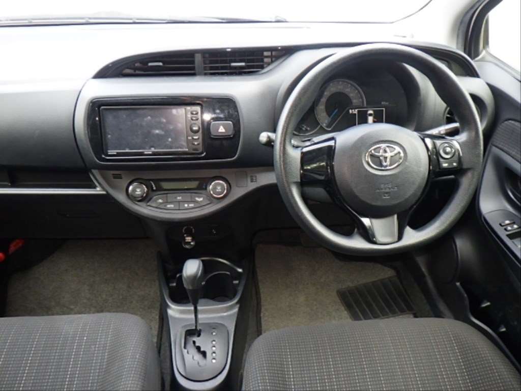 2017 Toyota Vita/Yaris – 63,000 KM – Auto Waves