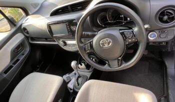 2017 Toyota Vitz/Yaris – Silver – 35,000 KM full