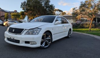 2007 Toyota Crown Athlete – White full