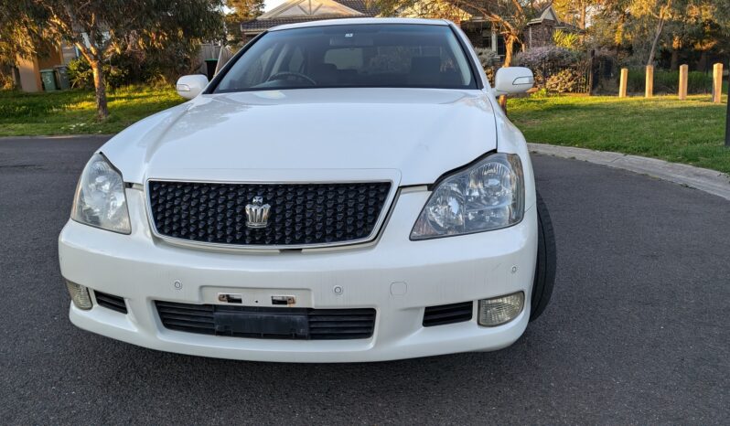 2007 Toyota Crown Athlete – White full