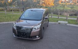 2014 Toyota Noah Brown 103,305 KM