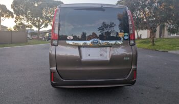 2014 Toyota Noah Brown 103,305 KM full