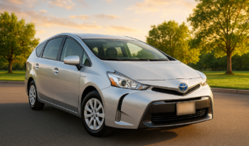 2016 Toyota Prius V / Alpha Silver 95,488 KM full