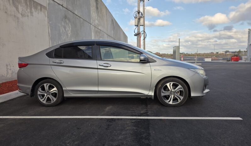 2015 Honda Grace Grey 96,004 KM