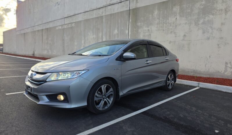 2015 Honda Grace Grey 96,004 KM full