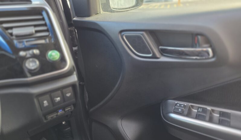 2015 Honda Grace Grey 96,004 KM full