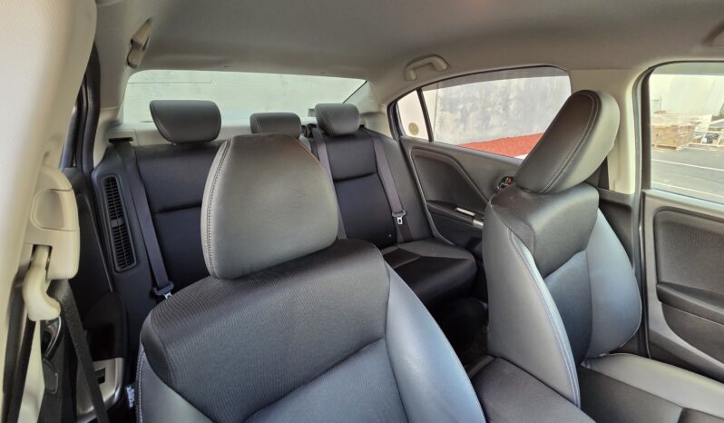 2015 Honda Grace Grey 96,004 KM