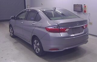 2016 Honda Grace Gray 39,149 KM full
