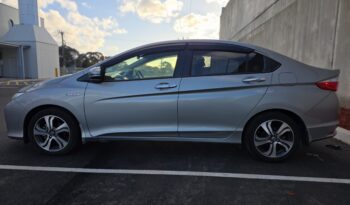 2015 Honda Grace Grey 96,004 KM full