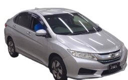2017 Honda Grace Silver 81,044 KM