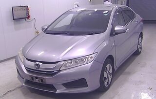 2016 Honda Grace Gray 39,149 KM full