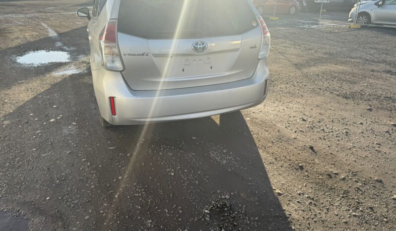 2016 Toyota Prius V / Alpha Silver 95,488 KM full