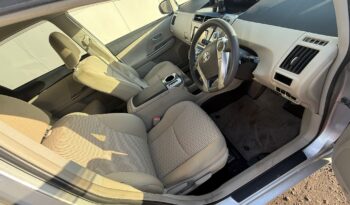 2016 Toyota Prius V / Alpha Silver 95,488 KM full