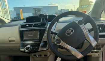 2016 Toyota Prius V / Alpha Silver 95,488 KM full