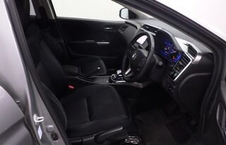 2016 Honda Grace Gray 39,149 KM full