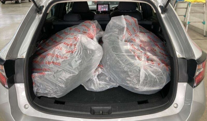 2021 Toyota Corolla Touring Hybrid Silver 85,105 KM