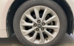 2021 Toyota Corolla Hybrid Wagon Silver 85,105 KM