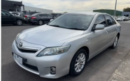 2009 Toyota Camry Silver Hybrid 253,146 KM