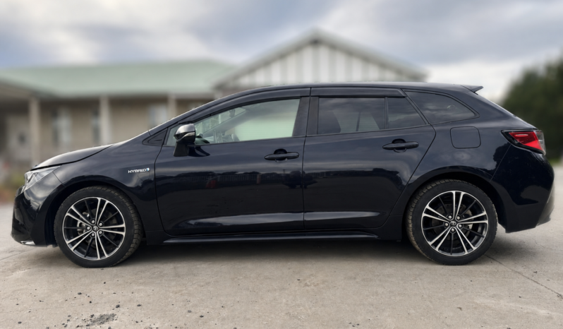 2020 Toyota Corolla Touring Hybrid dark blue exterior