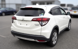 2014 Honda Vezel Hybrid – White