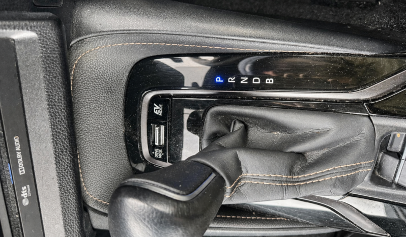 2020 Toyota Corolla Touring Hybrid – Dark Blue – 88,383 km full