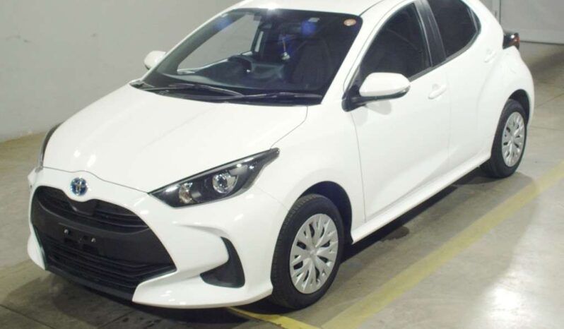 2022 Toyota Yaris – White – 21 km front exterior