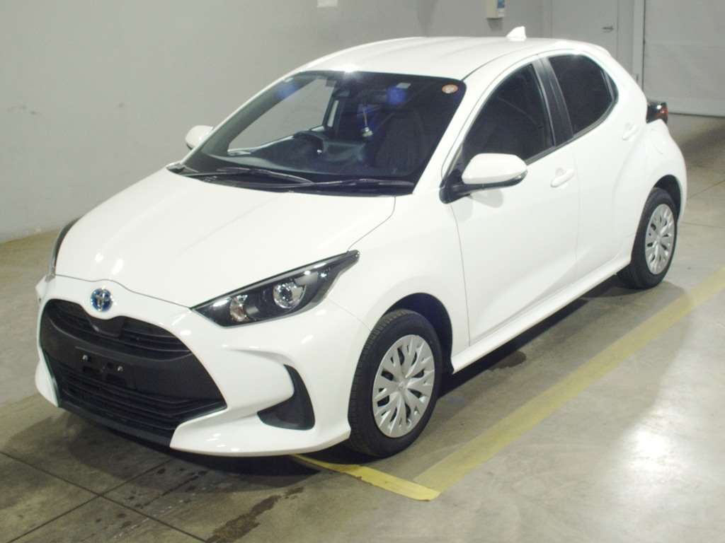2023 Toyota Yaris Hybrid – White – 21,951 km
