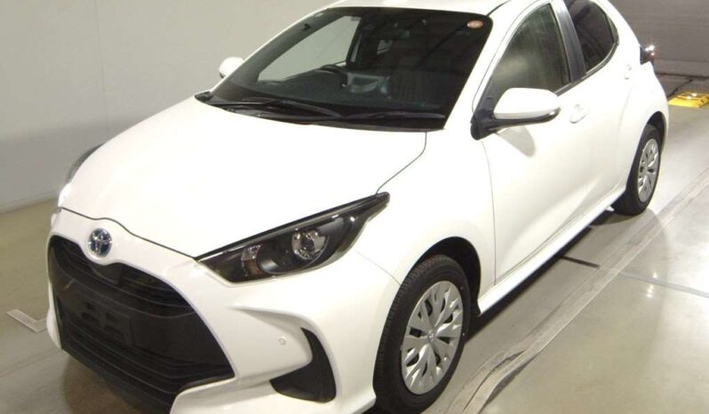 Toyota Yaris – White front exterior