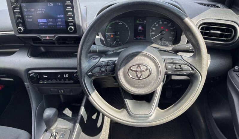 Toyota Yaris – White – In Transit full