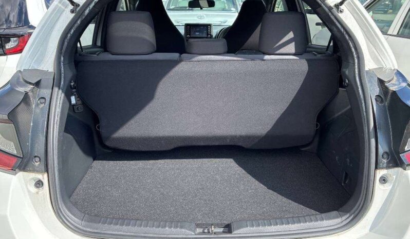 Toyota Yaris – White – In Transit full