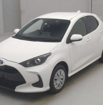 White Toyota Yaris S173 front exterior