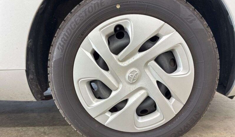 Toyota Aqua Hybrid – Silver – In Transit full
