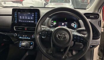 Toyota Aqua Hybrid – Gold – In Transit full