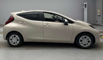 Toyota Aqua Hybrid – Gold – In Transit full