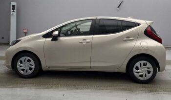 Toyota Aqua Hybrid – Gold – In Transit full