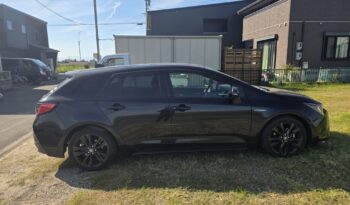 Toyota Corolla Touring Hybrid – Black – In Transit full