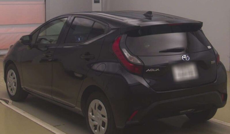 Toyota Aqua Hybrid – Black – In Transit full
