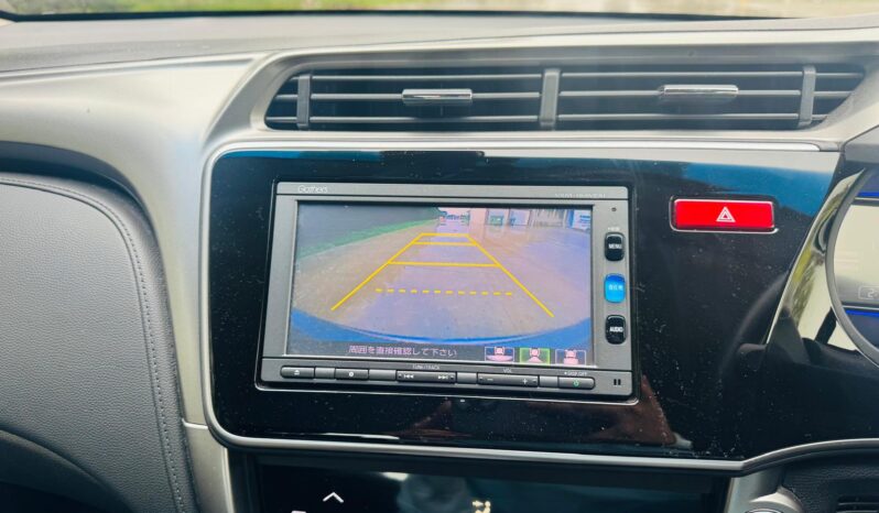 2016 Honda Grace Hybrid – Grey full