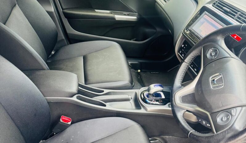 2016 Honda Grace Hybrid – Grey full