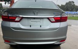 2016 Honda Grace Hybrid – Grey