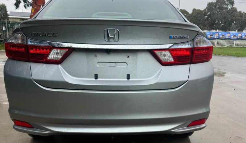 2016 Honda Grace Hybrid – Grey full